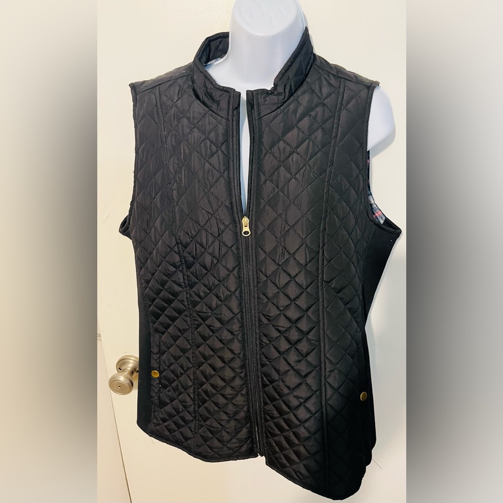 Kim Rogers Black Quilted Vest front zip Size Large